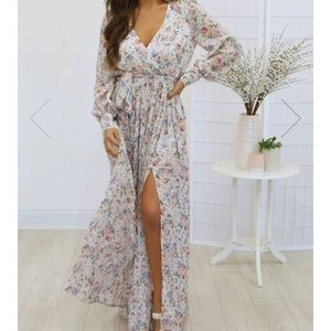 Pink, Ivory, Lavendar floral maxi dress size small